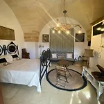Masseria Li Vecchi Alojamento de Acomodação e Pequeno-almoço Squinzano