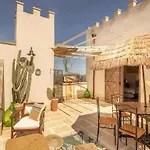 Masseria Li Vecchi Alojamento de Acomodação e Pequeno-almoço Squinzano
