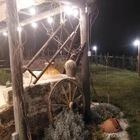 Masseria Li Vecchi Alojamento de Acomodação e Pequeno-almoço