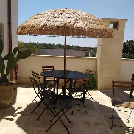 Alojamento de Acomodação e Pequeno-almoço Masseria Li Vecchi 4*