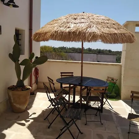 Alojamento de Acomodação e Pequeno-almoço Masseria Li Vecchi Squinzano
