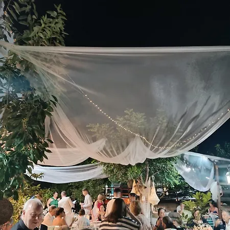 Masseria Li Vecchi Couette-café 4*