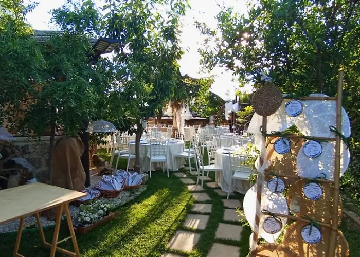 Bed and Breakfast Masseria Li Vecchi 4*